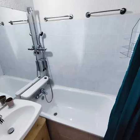 Appartement Pour 4 Personnes Villarembert Exterior photo