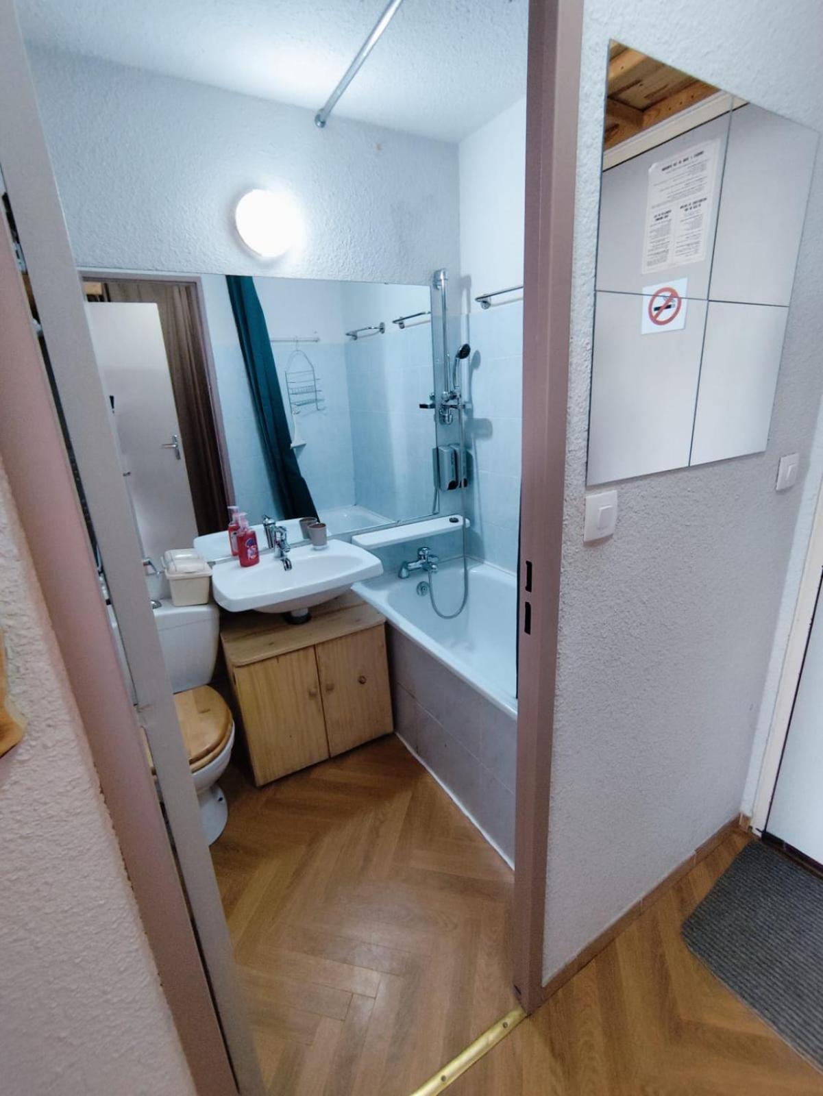 Pour 4 Personnes Apartment *
